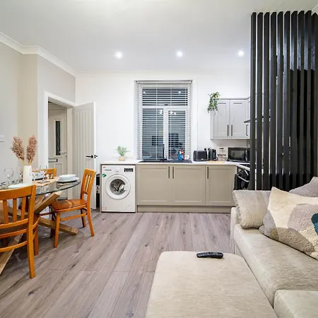 Hayy Morley Perfect For Work Or Relaxation 度假居 *