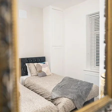 Hayy Morley Perfect For Work Or Relaxation 度假居 *