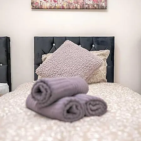 Hayy Morley Perfect For Work Or Relaxation Leeds (West Yorkshire)