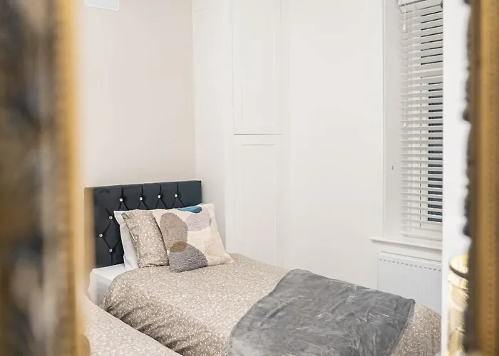 Hayy Morley Perfect For Work Or Relaxation 度假居 *