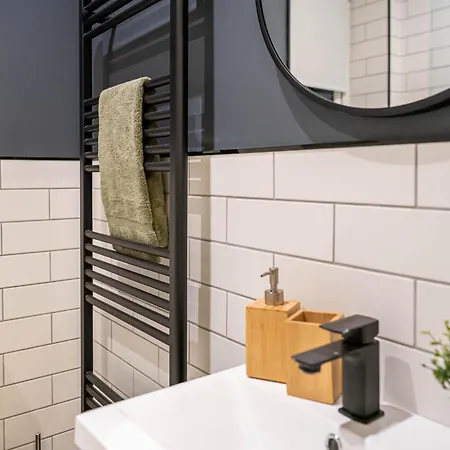 Hayy Morley Perfect For Work Or Relaxation * Leeds (West Yorkshire)